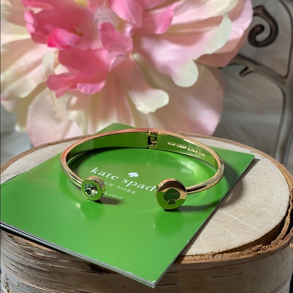 Kate ♠️ Spade bracelet bangle gold green hinged euc - Picture 4 of 11